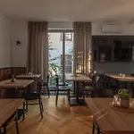 Grand Tulipan غدينيا