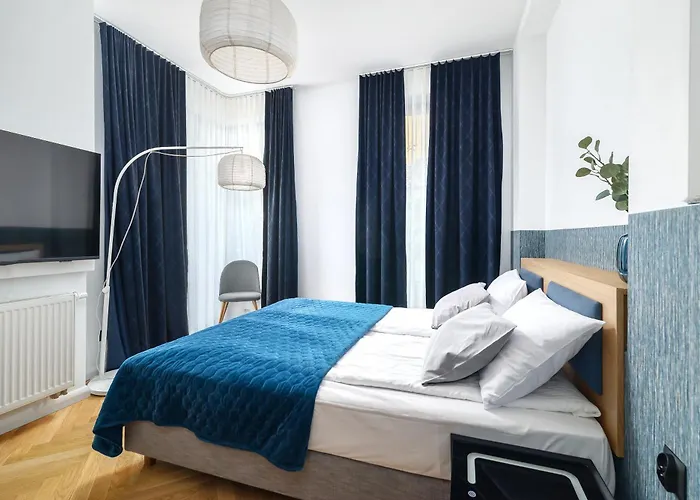 Grand Tulipan * غدينيا